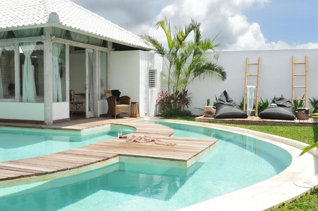 Villa Laksmana Hideaway 2 - Surrounded By Water- 2bd With Fantastic Pool! Seminyak
