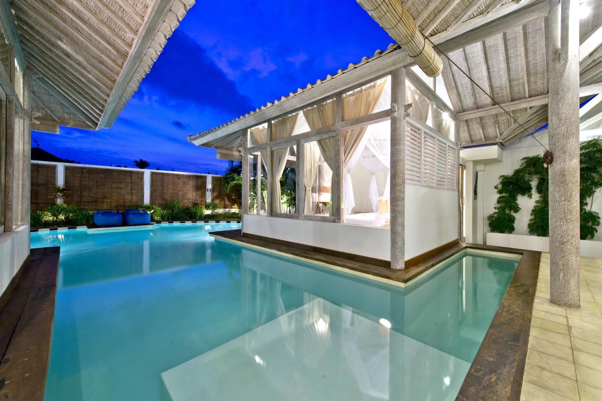 Villa Laksmana Hideaway 2 - Surrounded By Water- 2bd With Fantastic Pool! Seminyak